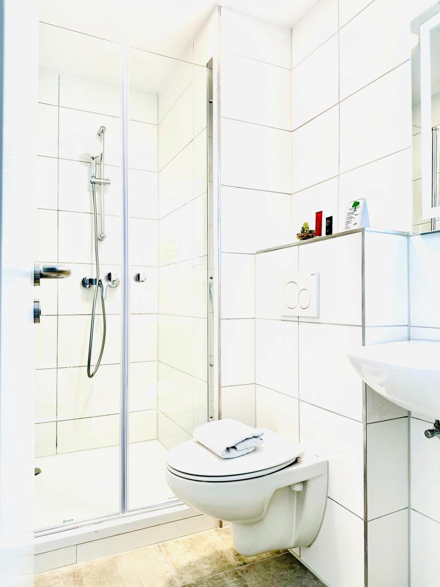 Arthotel Ambassador Wiesbaden - Free Parking Dış mekan fotoğraf