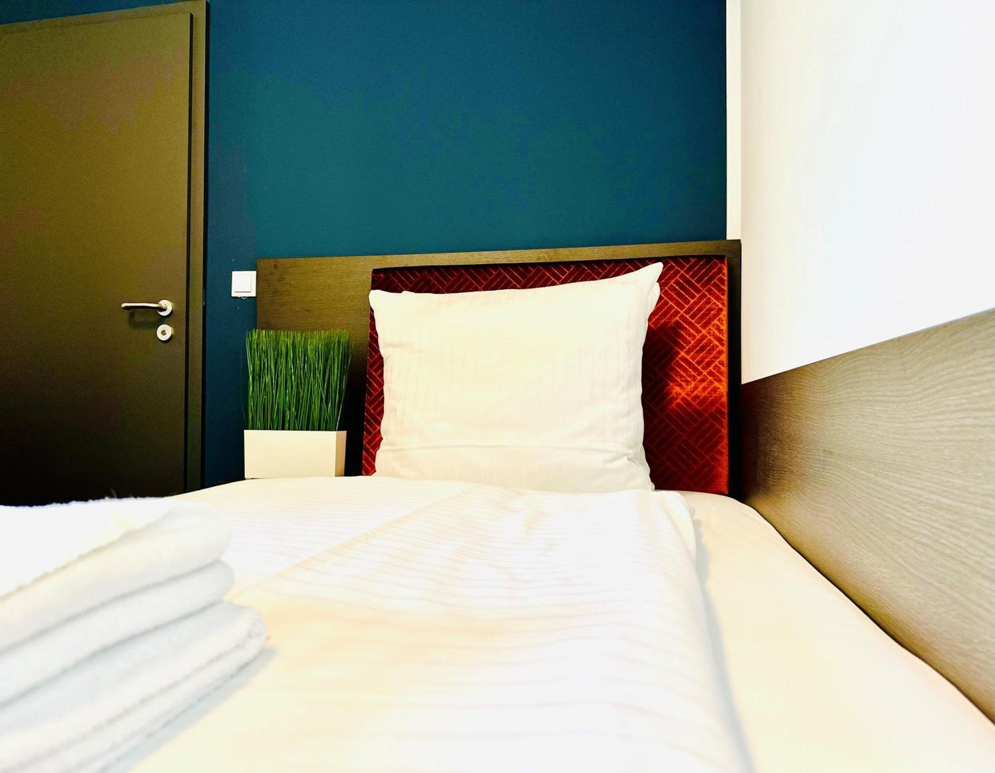 Arthotel Ambassador Wiesbaden - Free Parking Dış mekan fotoğraf